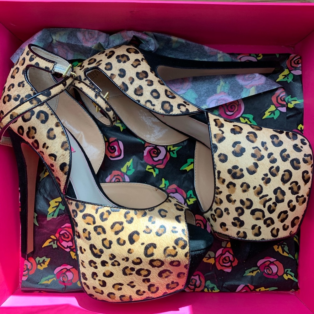 BETSEY JOHNSON PEEPSHOW HIGH HEELS STILLETOS NWB